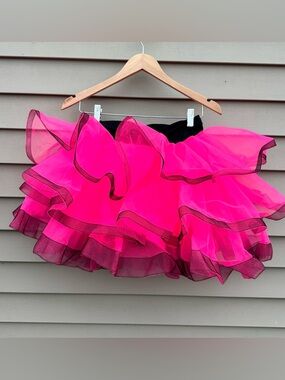 Hot pink tutu skirt tenth house size LA